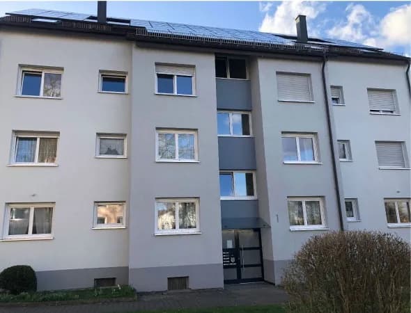 Hausfassade nach der Fassadenreinigung